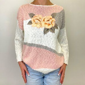 VINTAGE SENTIMENTS FLOWER SWEATER